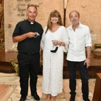 Adriana Salgueiro y Alejandro Arellano sellaron su amor con una bendición de anillos