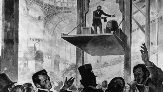 El 15 de enero de 1861 se patentó el primer ascensor a vapor