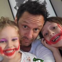 De vacaciones: Las tiernas fotos de Benjamín Vicuña jugando con sus hijos