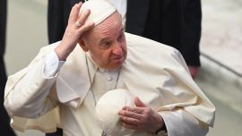 El Papa Francisco se definió como "un auténtico asno" y reveló que no tiene salario