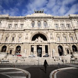 Esta foto muestra el Palazzo di Giustizia (Palacio de Justicia), llamado Palazzaccio, sede del Tribunal Supremo de Casación en Roma, Italia. | Foto:FILIPPO MONTEFORTE / AFP