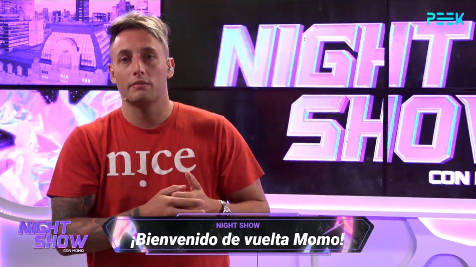 Momo volvió a stremear en su nuevo programa Night Show