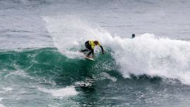 Vera Jarisz es una surfista gesellina que comenzó a disfrutar de las playas desde sus primeros años de vida.