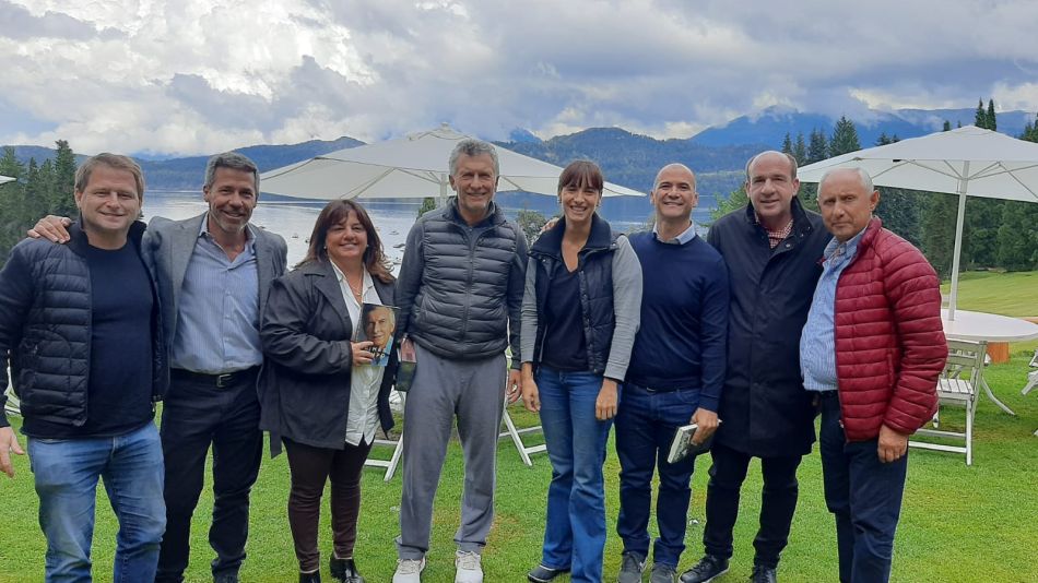Macri con legisladores PRO en Cumelén