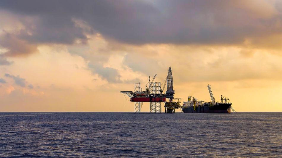 Petróleo OffShore 20220120