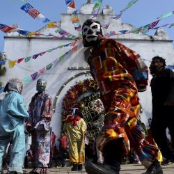 Indígenas tzotziles participan en una celebración en honor a San Sebastián Mártir, en el municipio de Zinacantán, estado de Chiapas, en el sureste de México. | Foto:Xinhua/Jacob García