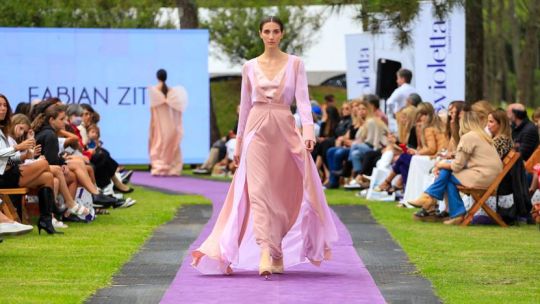 Cariló Designers Edition: así fue el desfile de Fabián Zitta, Benito Fernández y Vevû en el bosque