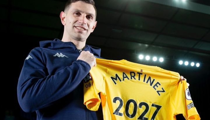 Dibu Martínez extendió su contrato hasta 2027 con el Aston Villa de Inglaterra. // Aston Villa