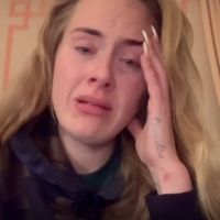 Adele se quebró al revelar un importante anuncio y les pidió perdón a sus fans 