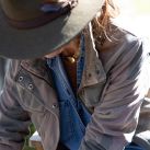 El look de tendencia de Juliana Awada en la Patagonia