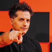 Ángel de Brito lanzó su teoría sobre la salida de Pallares y Lussich de "Intrusos"