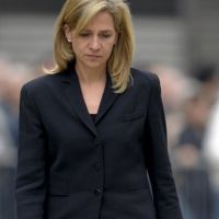 La infanta Cristina publicó un comunicado oficial tras las fotos de Iñaki Urdangarin con otra mujer