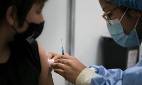 health worker vaccination covid