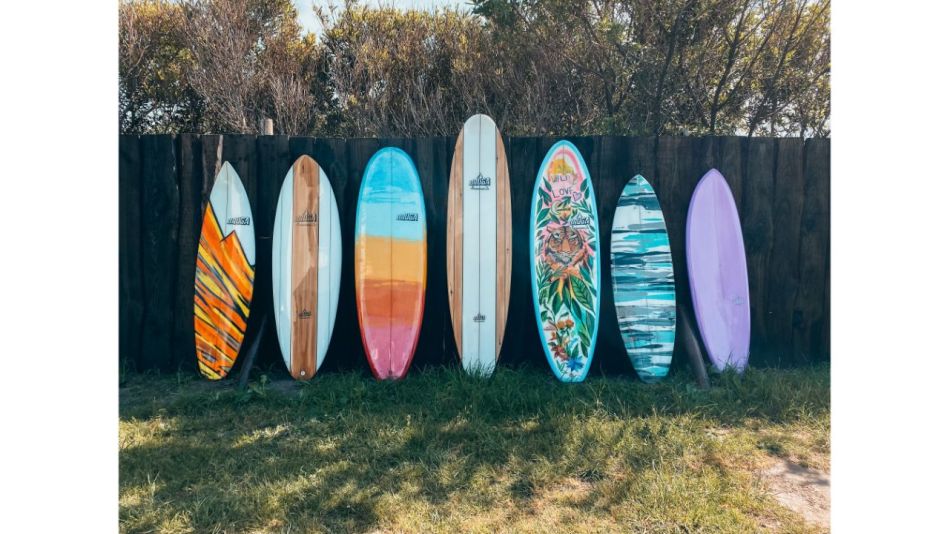 Bruga: Arte y surf