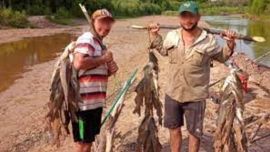 Los depredadores estaban pescando ilegalmente en una salida al río Lavayén.
