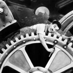 El 5 de febrero de 1936 se estrenó el film de Charles Chaplin “Tiempos Modernos”