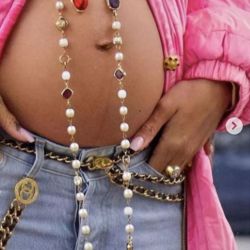 Rihanna, embarazada: los looks que los que ocultó su pancita de los paparazzi 