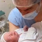 Nahuel Pennisi presentó a su hija recién nacida con una tierna foto 
