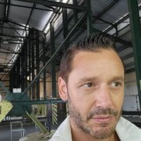 Benjamín Vicuña estrenó un extraño look