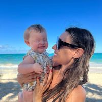 Pampita salió a rockearla con un “total look” de cuero