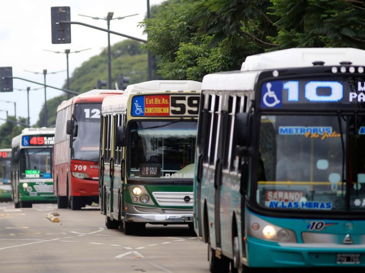 El Transporte Público Volverá A Aumentar En Febrero: El Gobierno ...