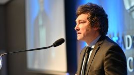 Milei habló en la Bolsa de Comercio de Córdoba: “En el 2023 si tengo que jugar, voy a jugar"