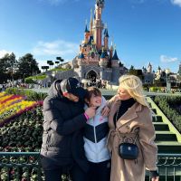 Wanda Nara y Mauro Icardi sorprendieron a Benedicto López con un exclusivo cumpleaños en Disneyland, París