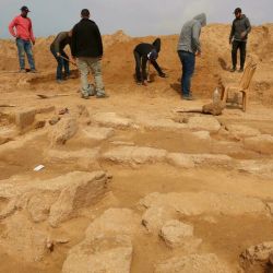 Expertos del Ministerio de Antigüedades y Turismo de Gaza ya comenzaron a catalogar las lápidas encontradas.