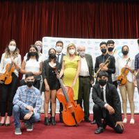 Fabiola Yáñez entregó instrumentos musicales en la Fundación Banco Nación