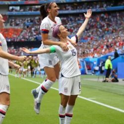 Histórico: el fútbol femenino logra el mismo pago que el masculino
