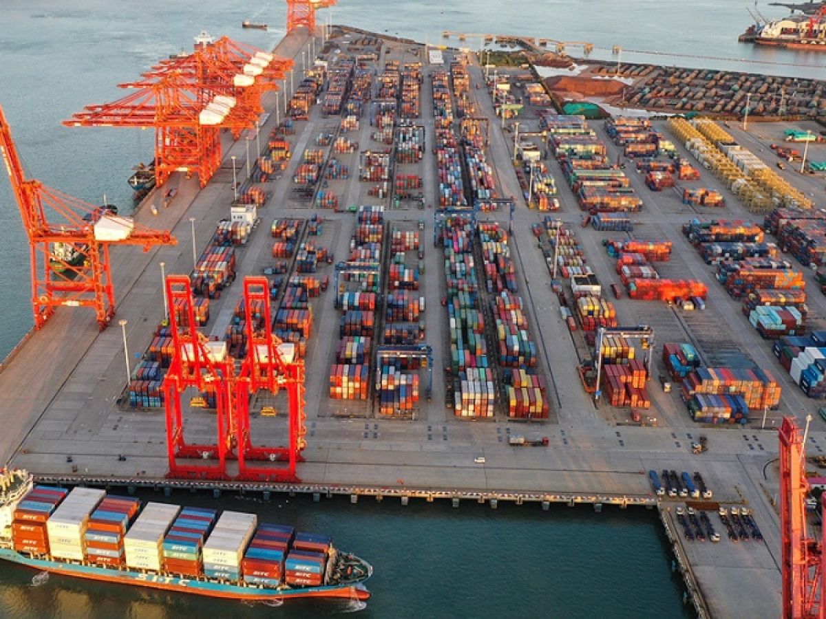 Perfil radiofónico |  El impacto de la caída de las exportaciones en la balanza comercial