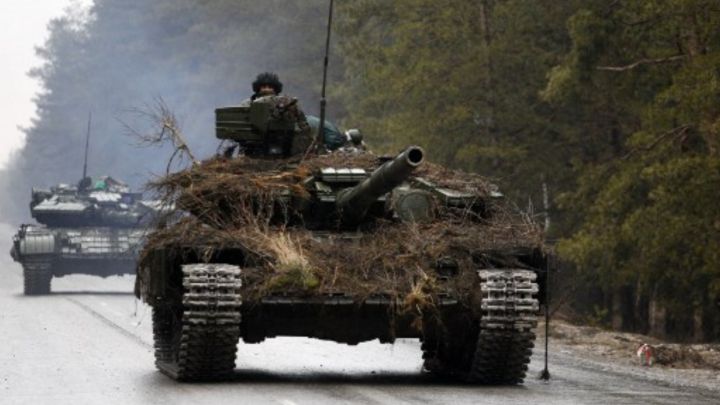 Los soldados ucranianos resisten ante el avance de Rusia.