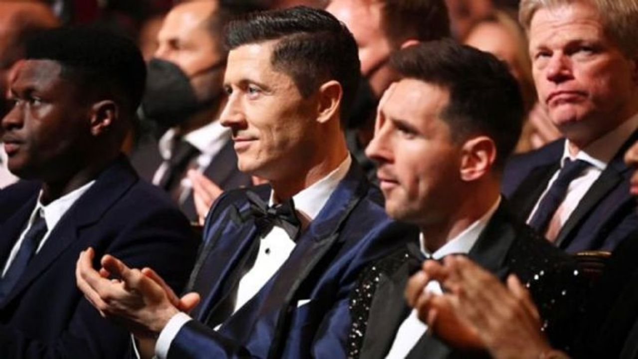 Robert Lewandowski sigue hablando del Balón de Oro que ganó Lionel Messi | 442