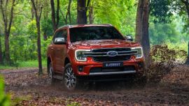 Las principales diferencias de la Everest con la Ranger están en la carrocería y en la distribución del interior.