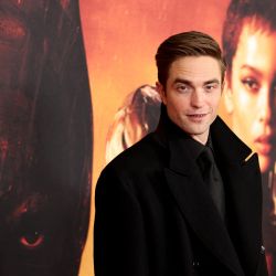 Robert Pattinson asiste al estreno mundial de "The Batman" en la ciudad de Nueva York. | Foto:Dimitrios Kambouris/Getty Images/AFP