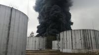 Depósito de petróleo en Chernihiv en llamas