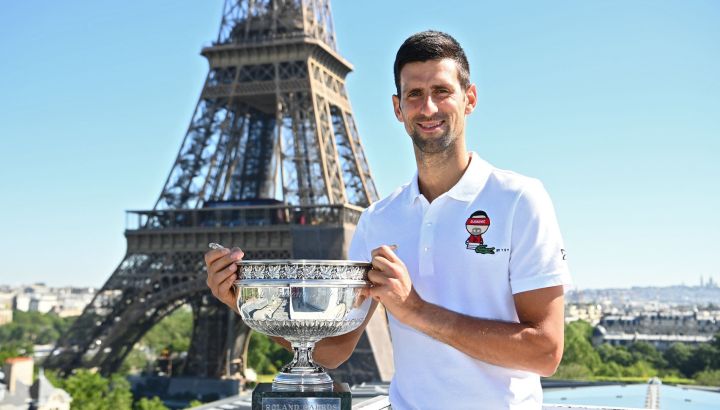 Novak Djokovic, sigue sin vacunarse, pero dirá presente en Francia.