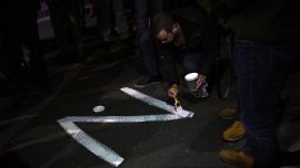 Qué significa la "Z" blanca, el símbolo de apoyo a la invasión rusa