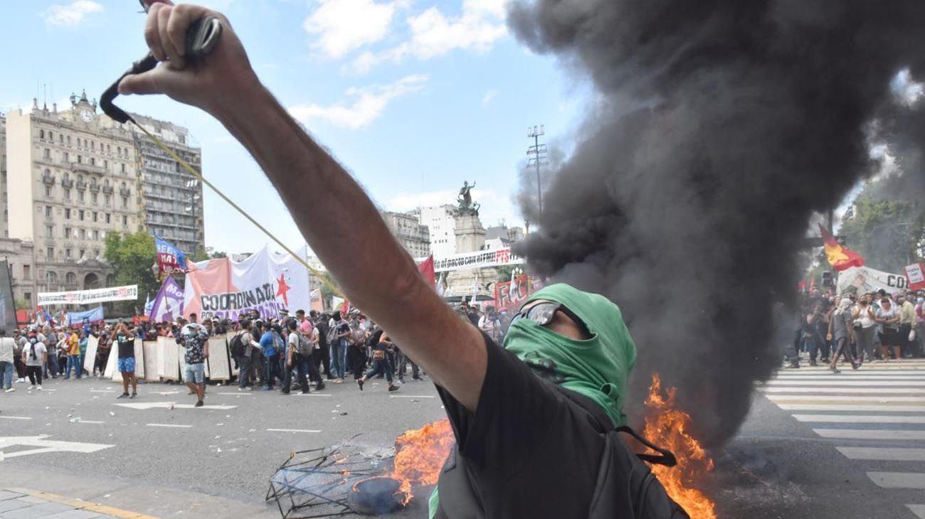 Incidentes en el Congreso por acuerdo FMI