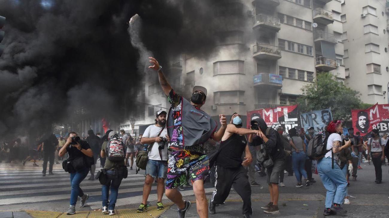 Incidentes en el Congreso por acuerdo FMI