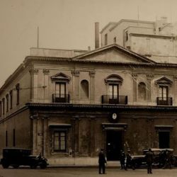 se fundó el colegio Nacional Buenos Aires