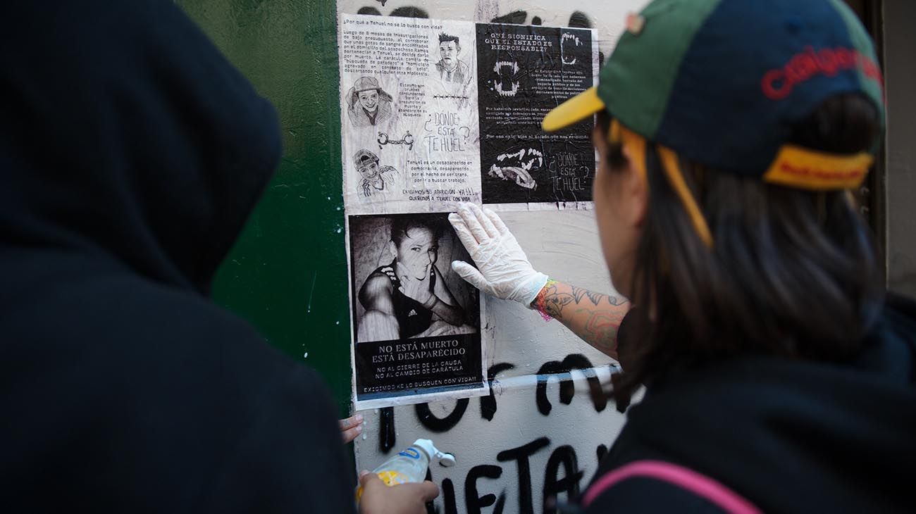 Grupos de jóvenes y disidencias reclamaron por Tehuel frente al Congreso.