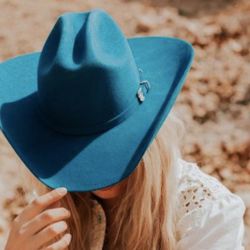 Tendencia cowboy: las celebridades imponen el sombrero vaquero 