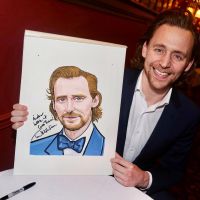 Tom Hiddleston se casa: el galán de Marvel a un paso del altar