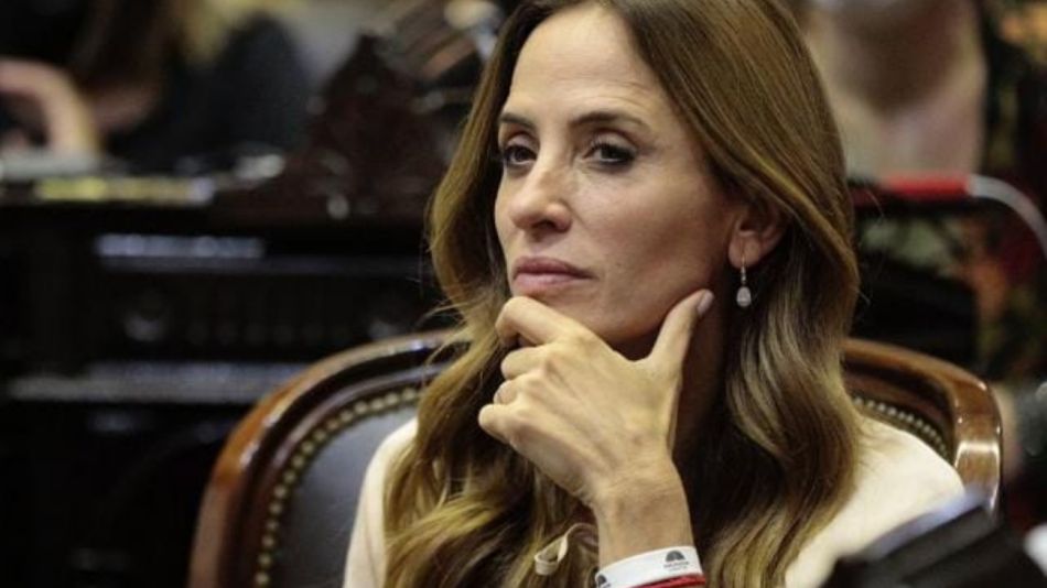 Victoria Tolosa Paz