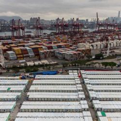 Esta vista aérea muestra una instalación de aislamiento temporal para albergar a pacientes con covid-19 en el distrito de Tsing Yi de Hong Kong. DALE DE LA REY / AFP | Foto:AFP