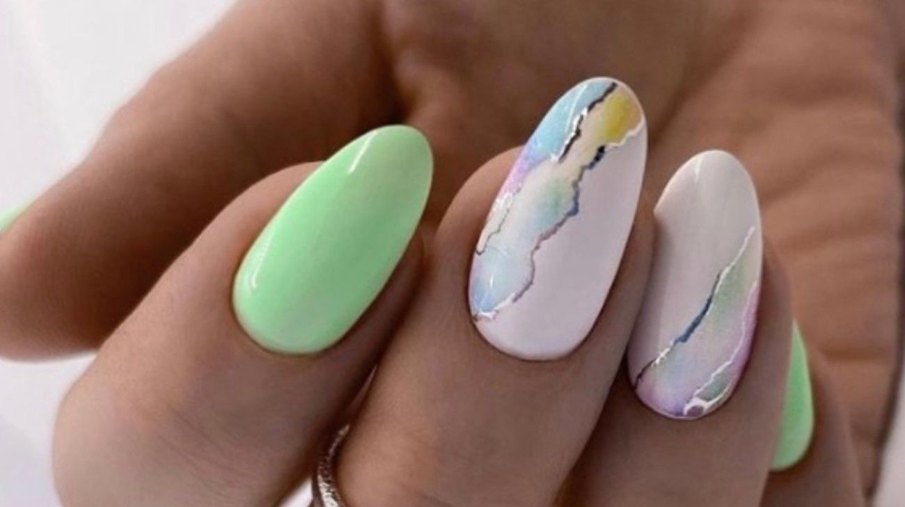 Pegatinas para uñas: la última tendencia en nail art