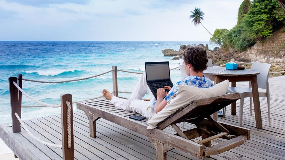 Durante las vacaciones, solo el 27% de los argentinos logró desconectarse del trabajo 20220330