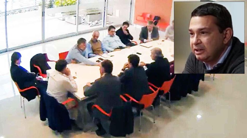 Mesa de la gestapo y el ex agente de la AFI Sebastian de Stéfano 20220330