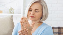 Cuidar las malas posturas en la realización de tareas cotidianas para evitar los dolores